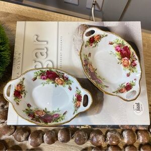 Royal Albert OLD COUNTRY ROSES 6" OVAL CANDY DISH WITH HANDLES set of 2
